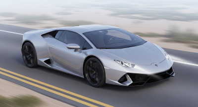 ランボルギーニ・ウラカンの後継モデルはいつ？デザイン・スペック予想と注目の電動化動向を解説